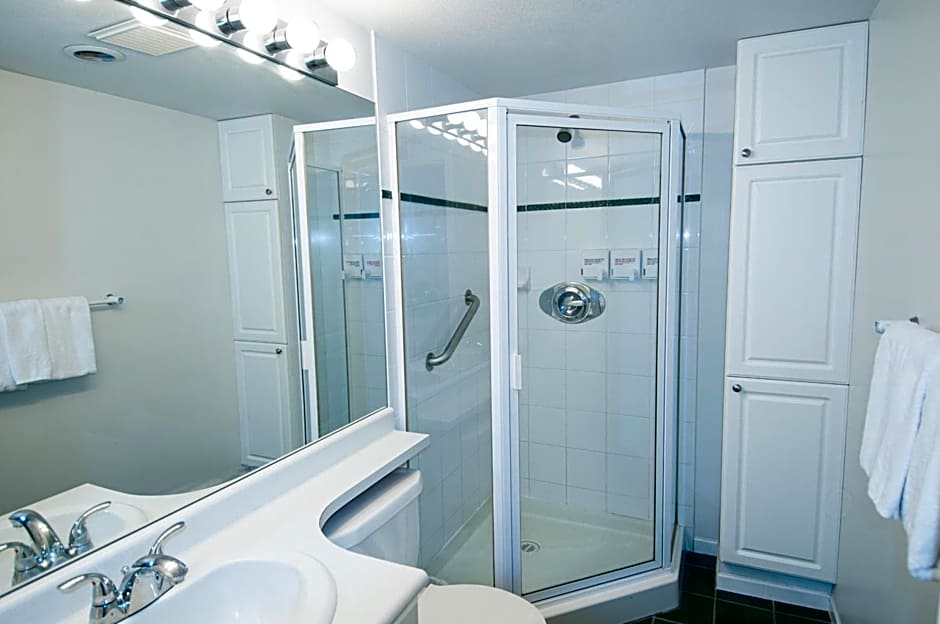 Bear Lodge Two Bedroom by MVA