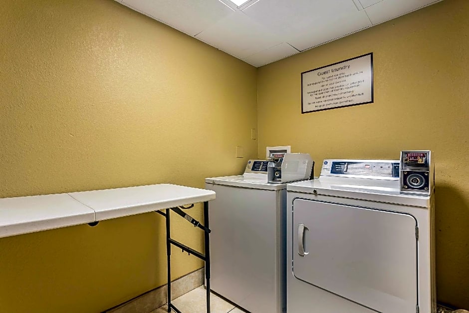 Quality Inn Warsaw I-40