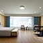 Haiyue Huantu Nanyuan Ejia Hotel (Dazhong Plaza Branch), Qianwan New Area, Ningbo
