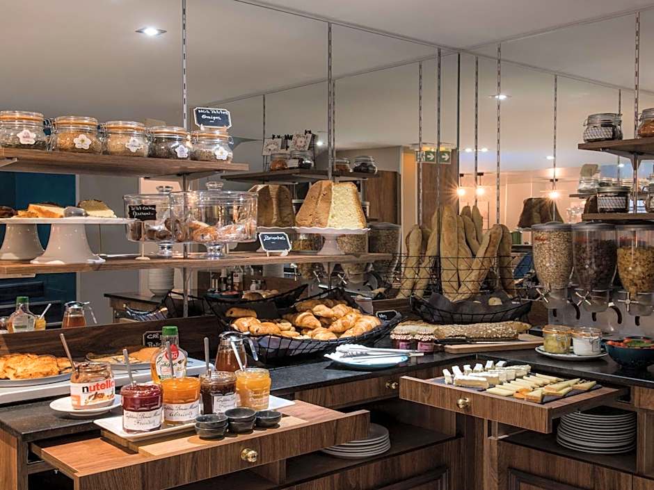 Hotel Mercure Paris Suresnes Longchamp