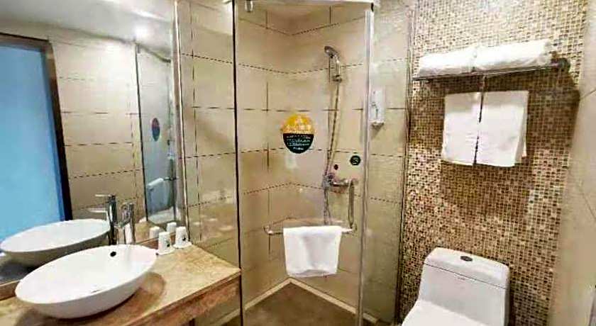 GreenTree Inn Huzhou South Street Chaoyin Bridge Business Hotel