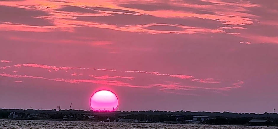 Quality Inn & Suites Gulf Breeze Bayside near Pensacola Beach