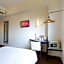 Amaris Hotel Bekasi Barat