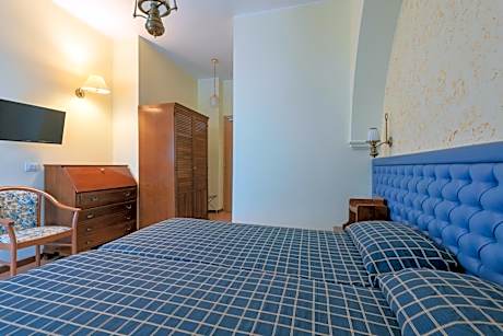 Double or Twin Room with Garden View - Annex