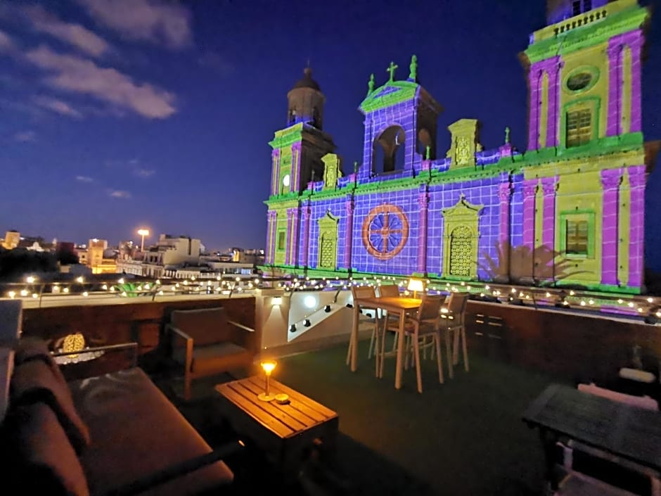 Santa Ana Suite & Rooms