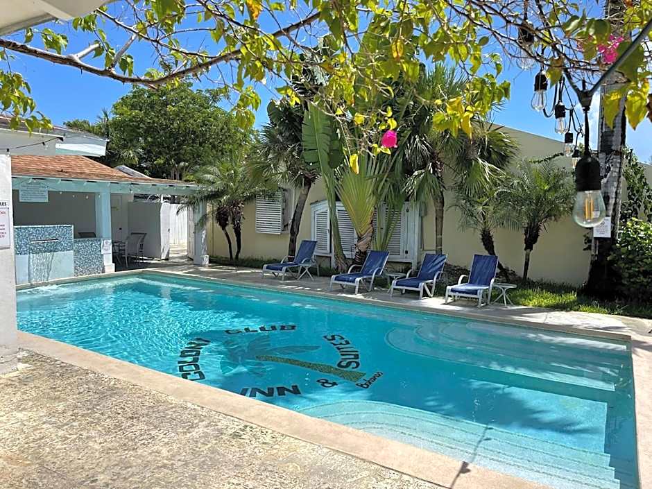 Colony Club Inn & Suites