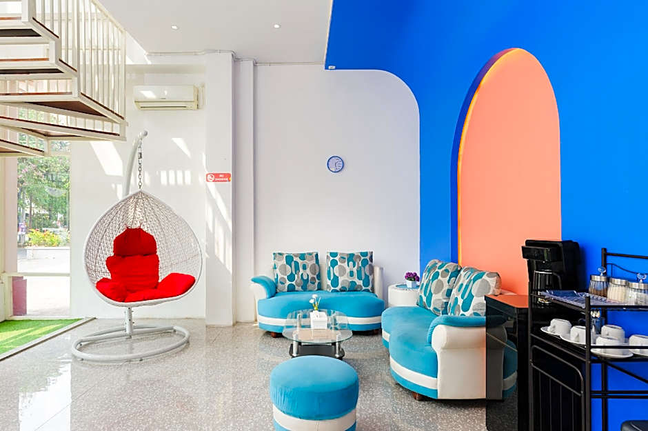 Sans Hotel La Vida Malang