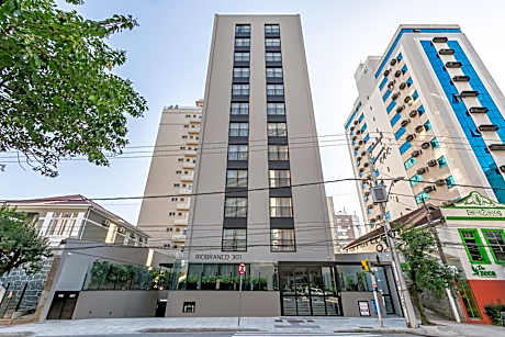 Studios Rio Branco by Viva - Prédio moderno, aptos com cama king-size no centro de Floripa