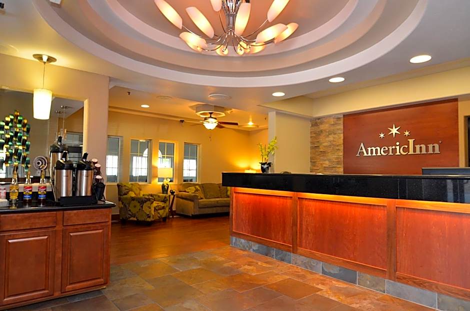 AmericInn by Wyndham Des Moines Airport