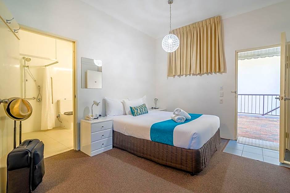 Byron Bay Side Central Motel