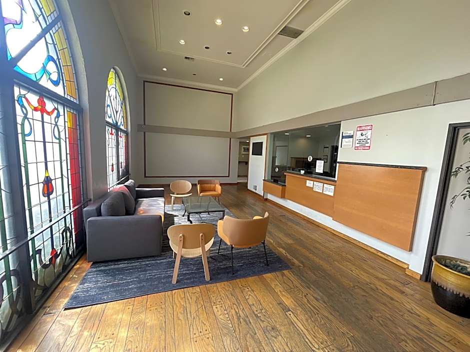 Portside Inn & suites