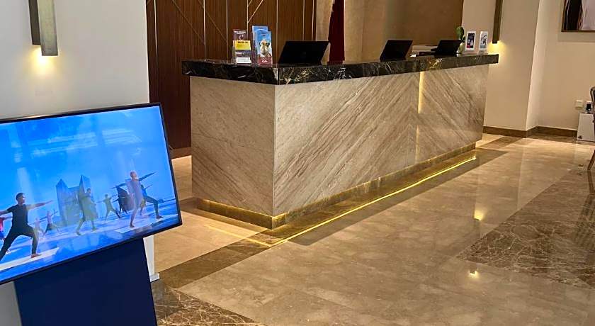 Gloria Hotel & Suites