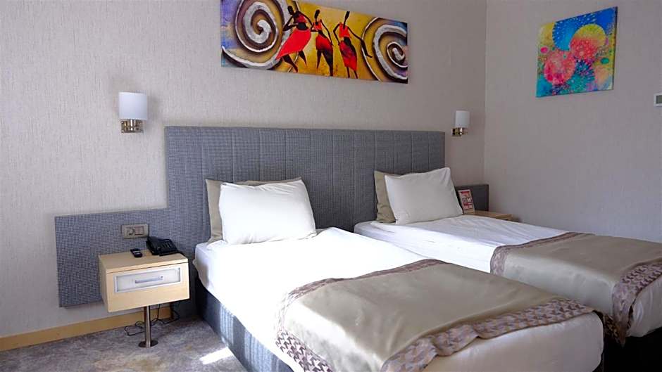 Midas Hotel