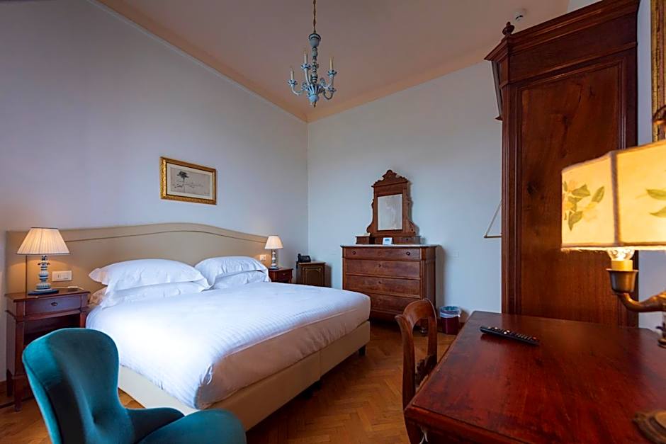 Villa Scacciapensieri Boutique Hotel