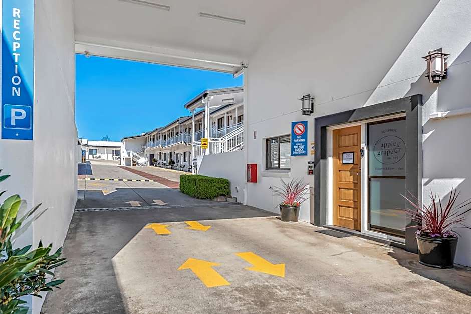 Apple & Grape Motel