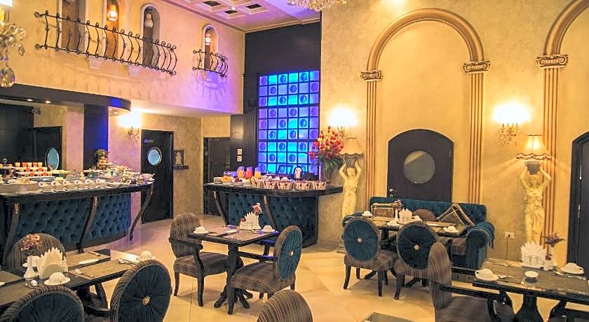 Queens Suite Hotel