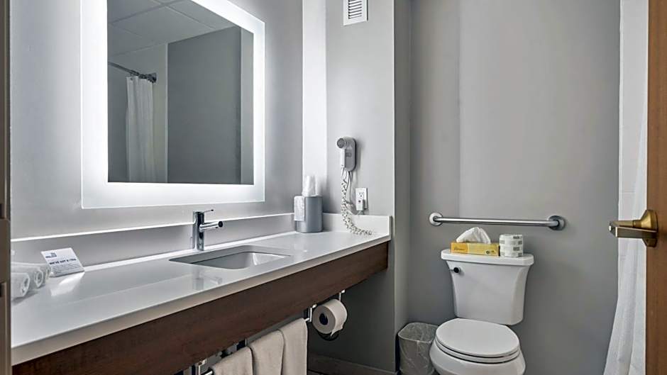 Holiday Inn Express Hotel And Suites Bad Axe By IHG