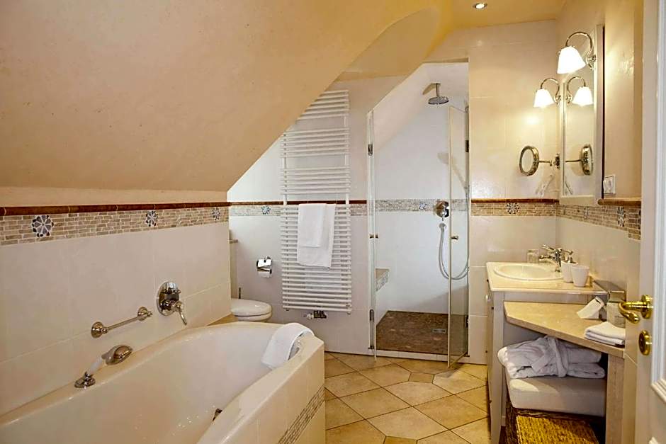 Tandreas Hotel & Restaurant