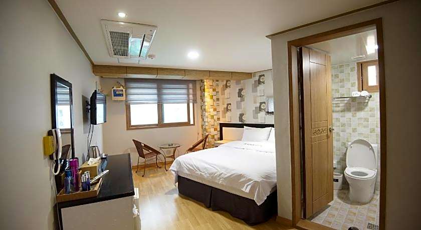 Dorcas Tourist Hostel