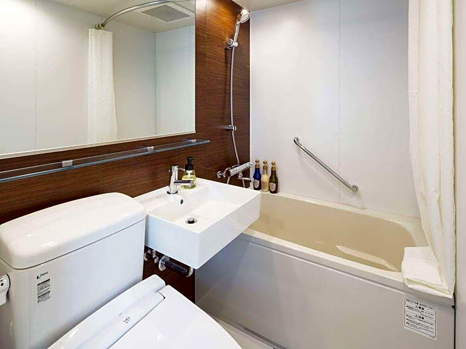 Hotel Mystays Yokohama Kannai