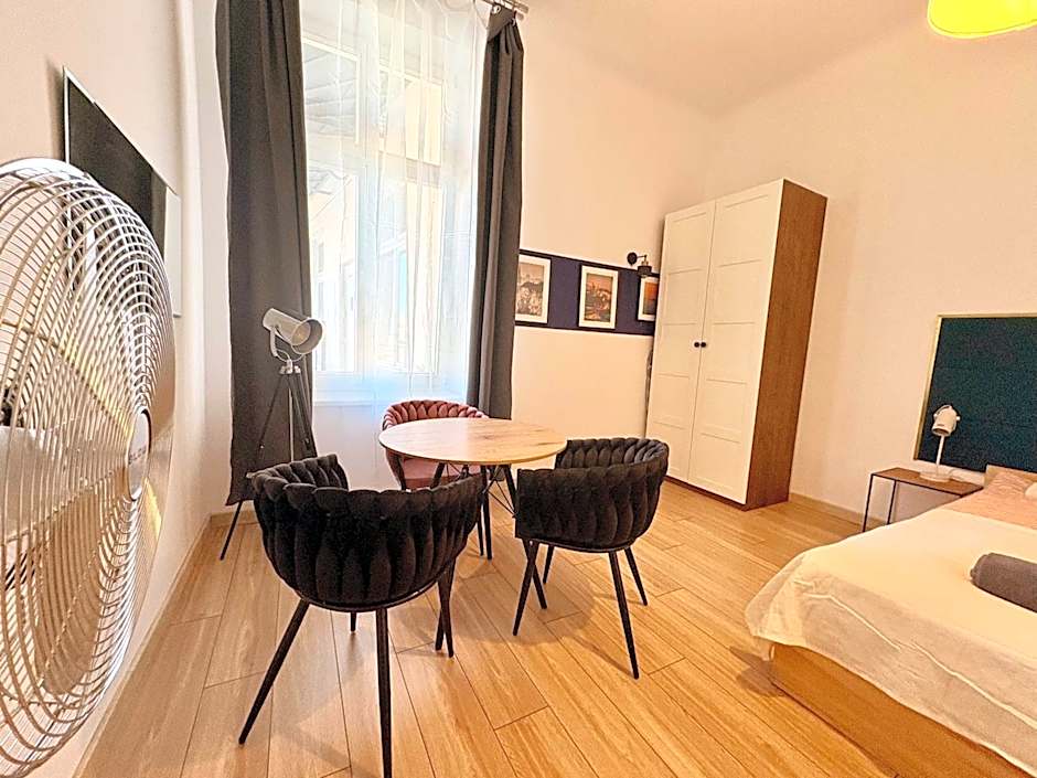 Roller Aparthotel