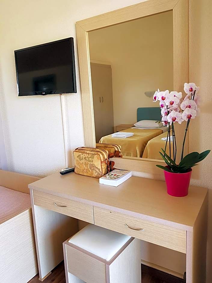 Hotel Kalamitsi Apartments