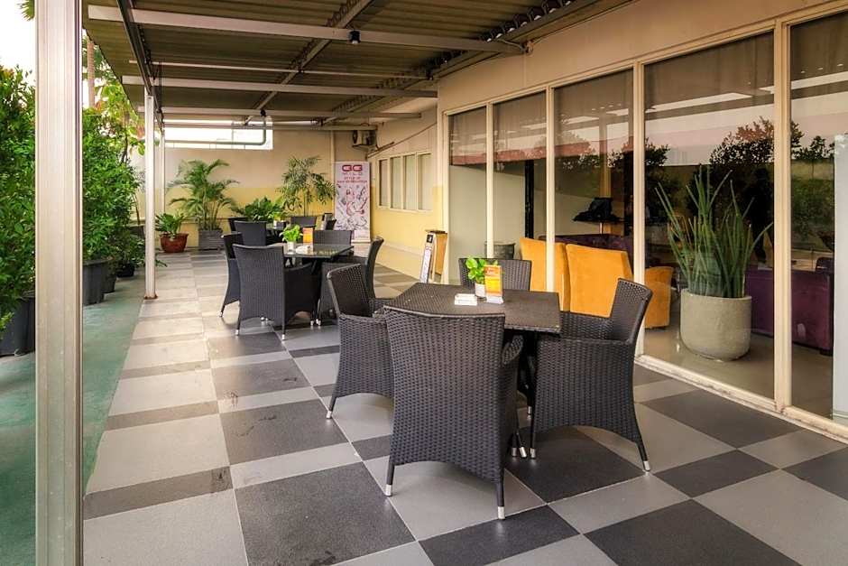 The Square Surabaya Hotel