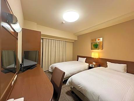 Twin Room - Non-Smoking