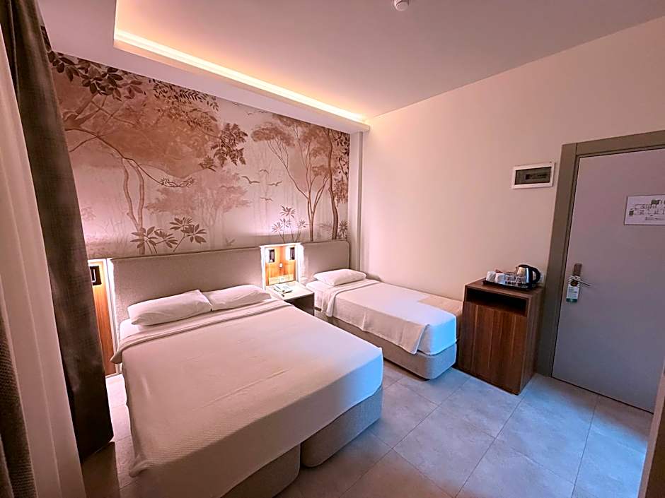 Ida Hotel