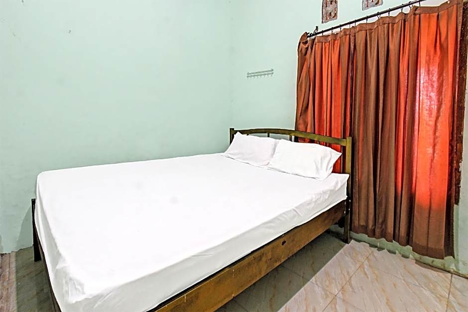 Hotel O Homestay Bang HajiNearLapangan Penujak ( Inen Gonggang)