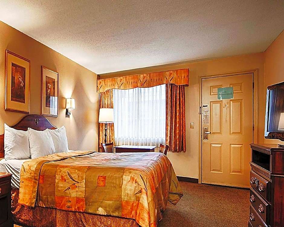 Econo Lodge Inn & Suites Chickamauga