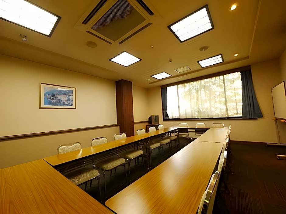 Hotel Route Inn Takasakieki Nishiguchi