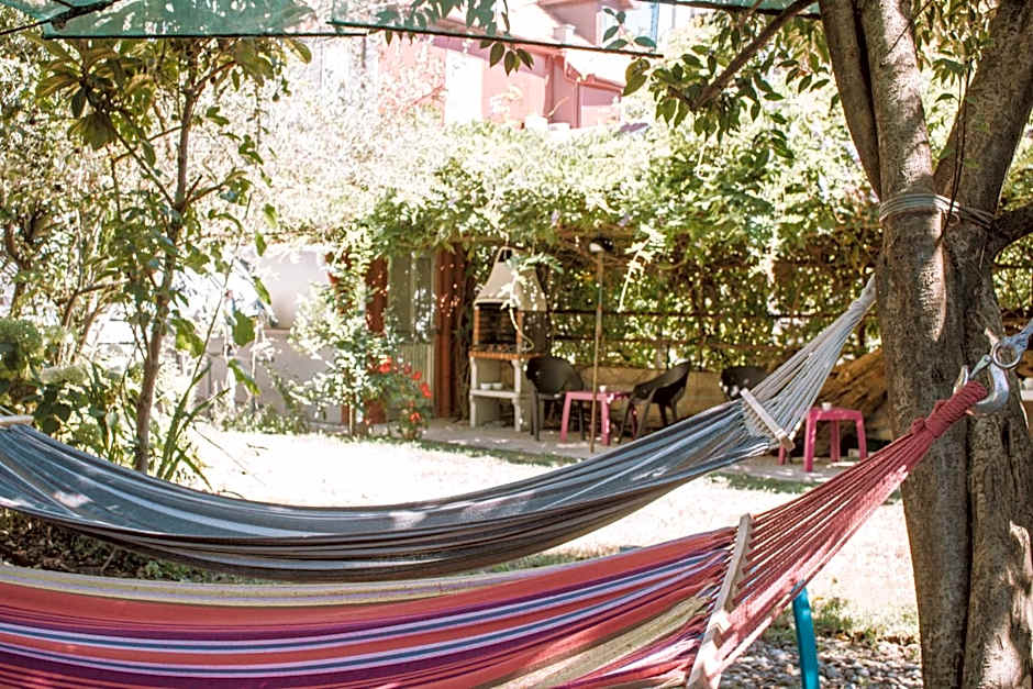 Urban Garden Porto Central Hostel