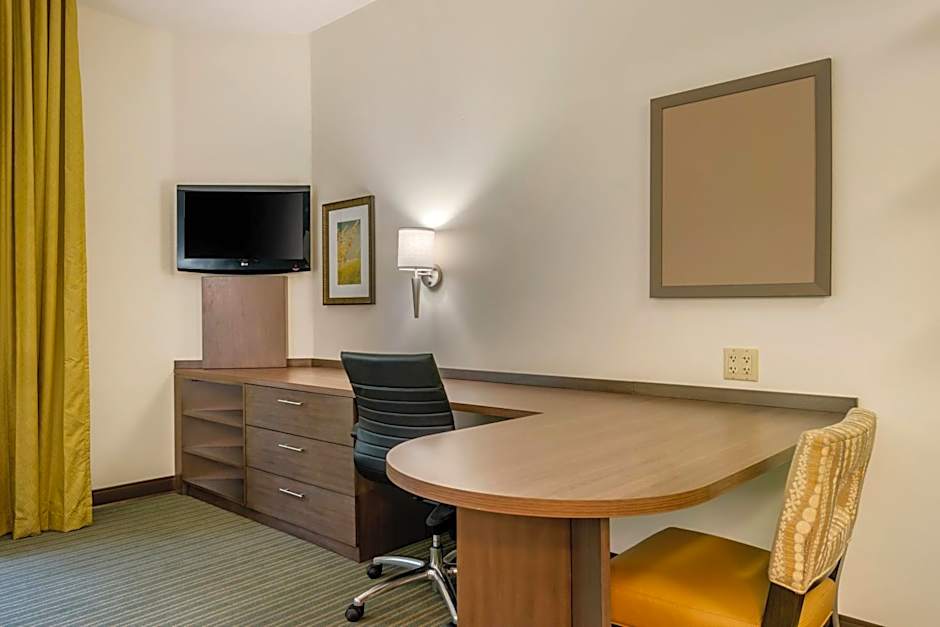 Candlewood Suites Fort Myers/Sanibel Gateway By IHG