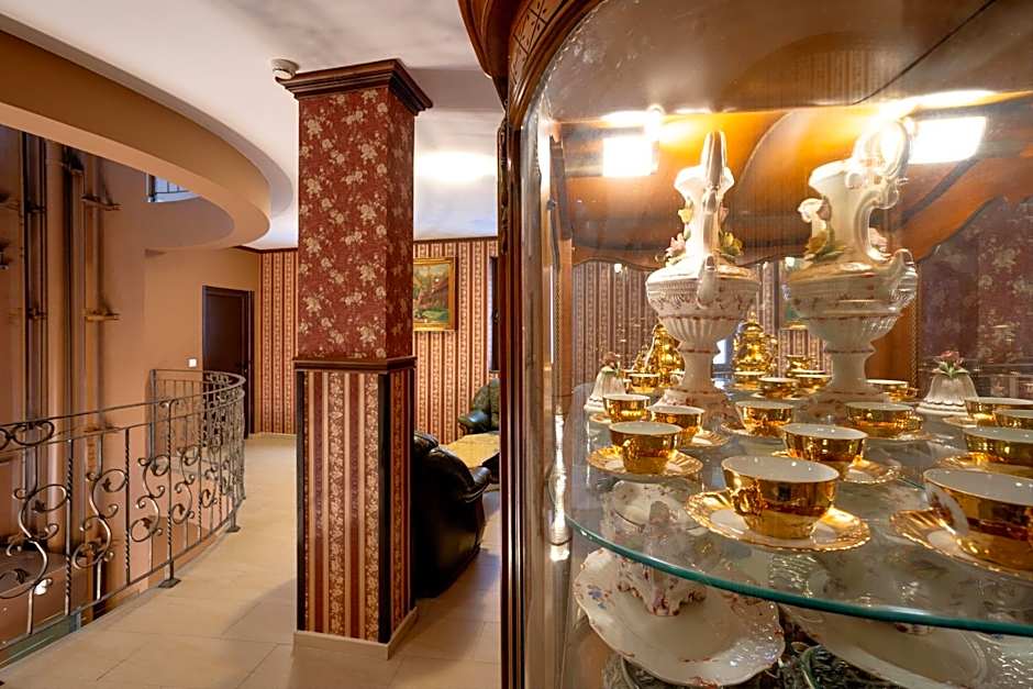 Real Hotel