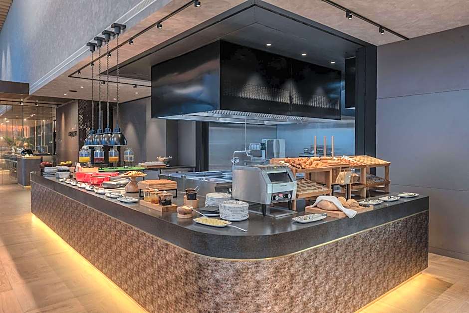 DoubleTree by Hilton Lagoa Azores