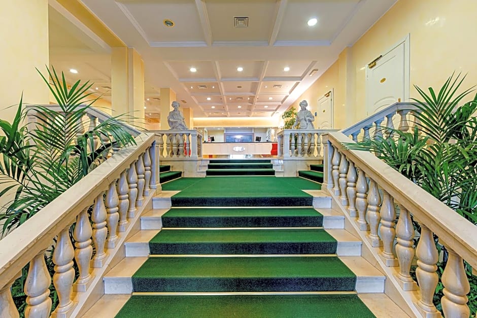 Ambassador Palace Hotel