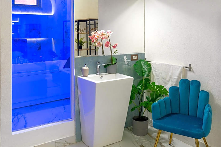 ETNEA 208 LUXURY JACUZZI SUITE Catania