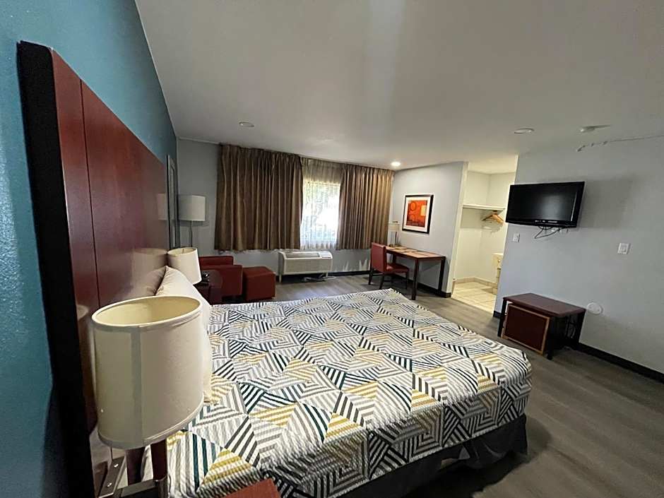 Portside Inn & suites