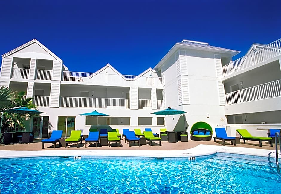 Silver Palms Inn