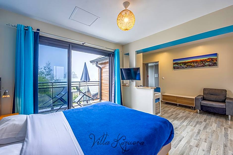 La Villa Kazuera