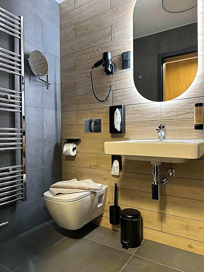 DAS ERZ Medical Spa & Hotel