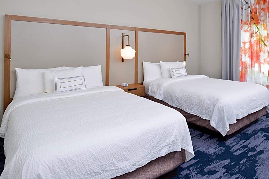 Fairfield Inn & Suites by Marriott Arlington Near Six Flags