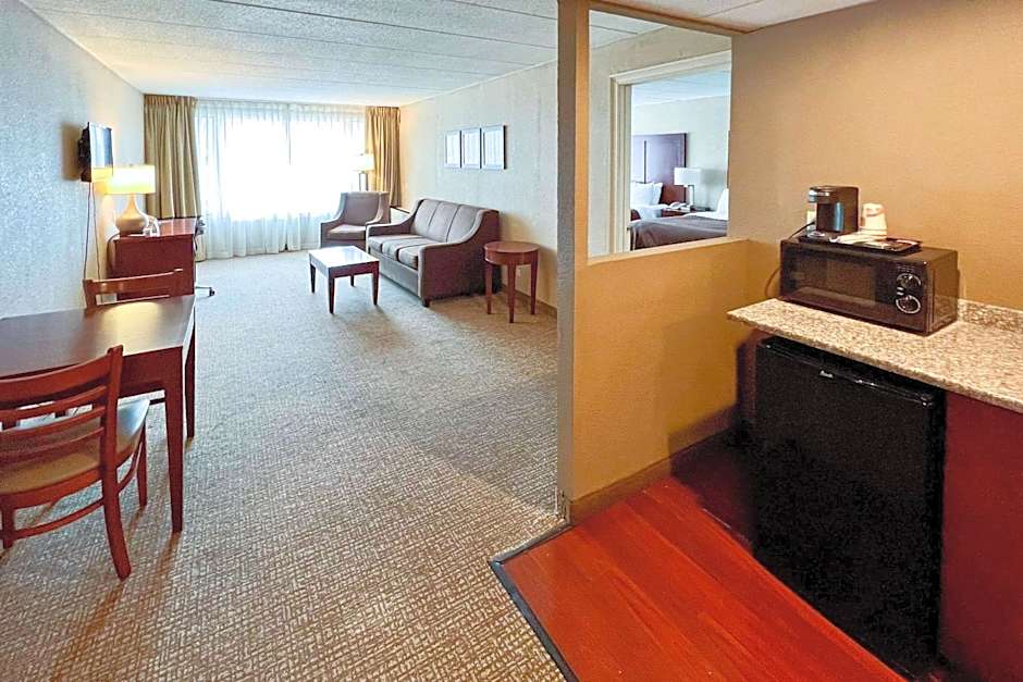 Quality Inn & Suites Orland Park - Chicago