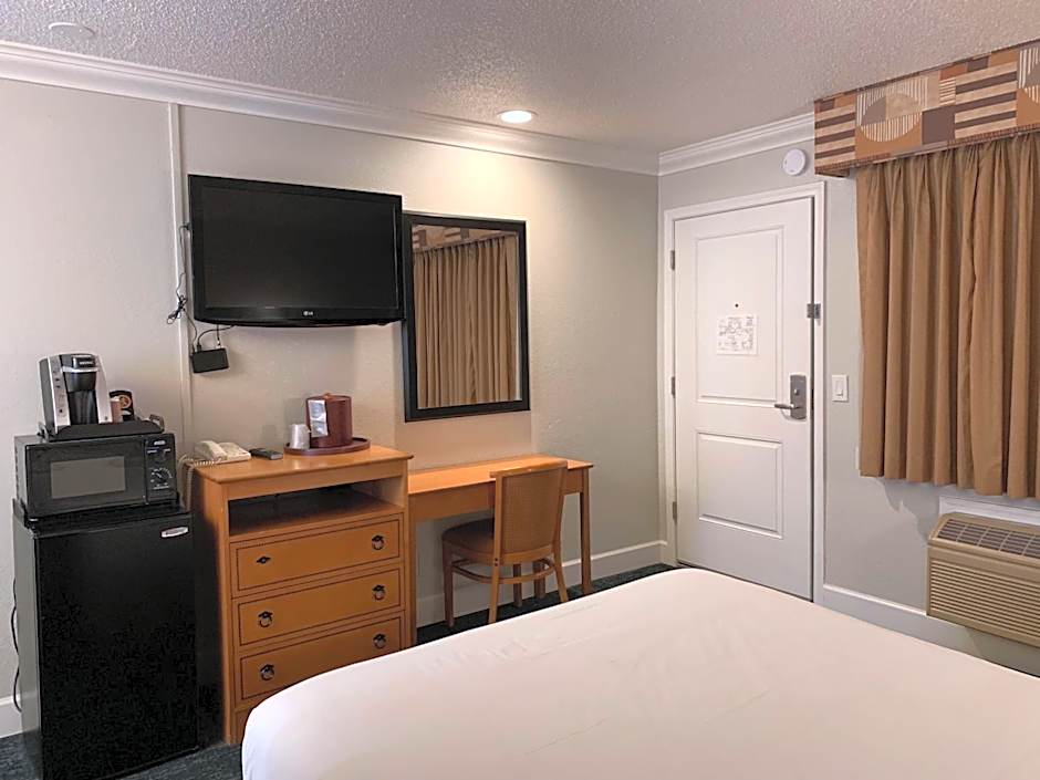 Stargazer Inn and Suites