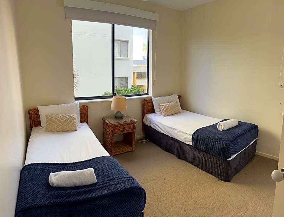 Kings Row Apartments