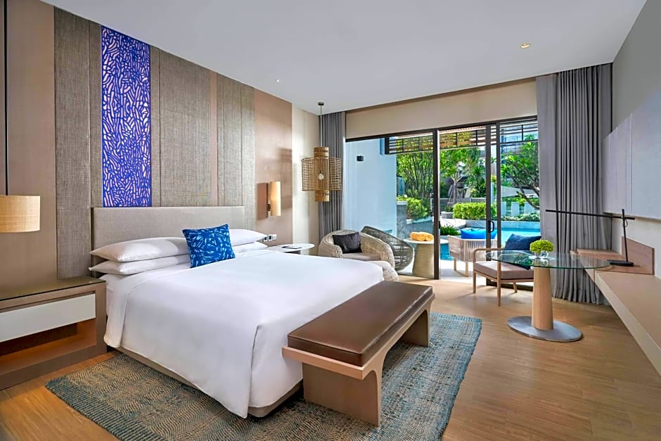 Renaissance by Marriott Pattaya Resort & Spa