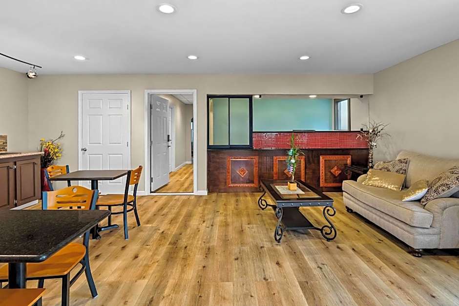 Rodeway Inn & Suites Brookhaven