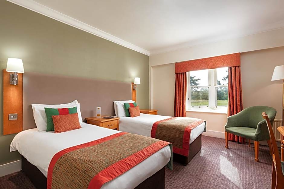 Photo 1 of 6 of 1 Double Bed or 2 Beds