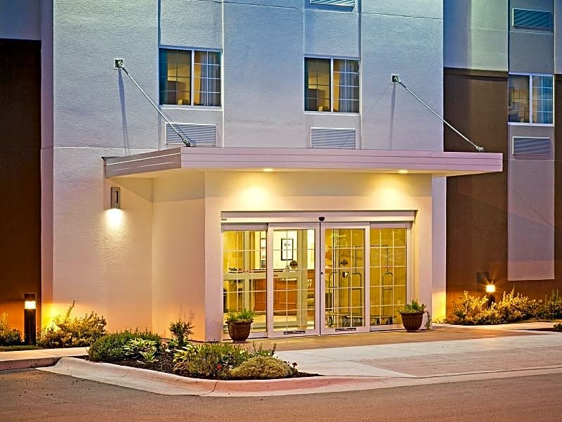 Candlewood Suites Bellevue